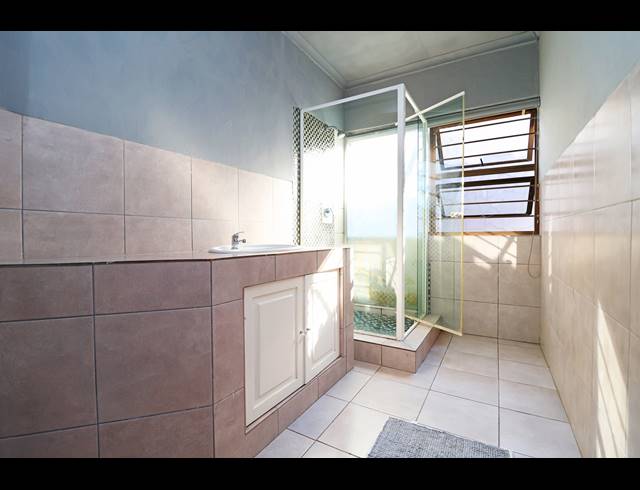 5 BEDROOM HOUSE TO LET IN WINSTON RIDGE